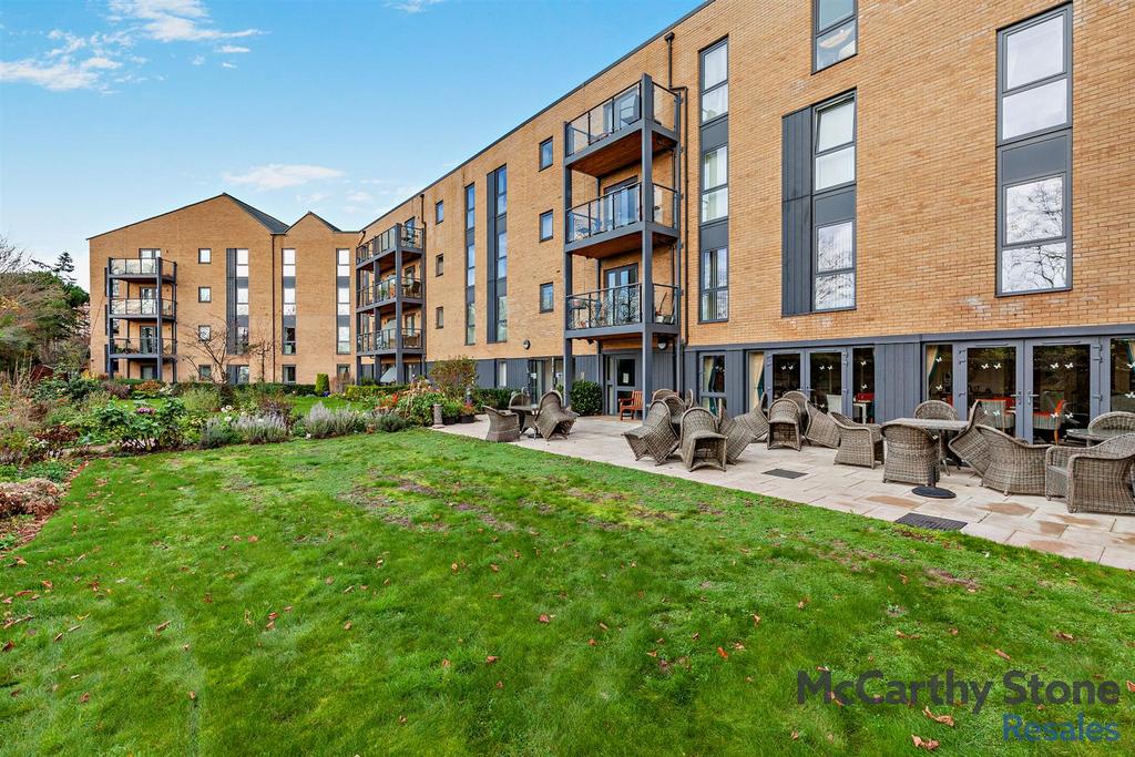8669353-exterior03-800.jpg