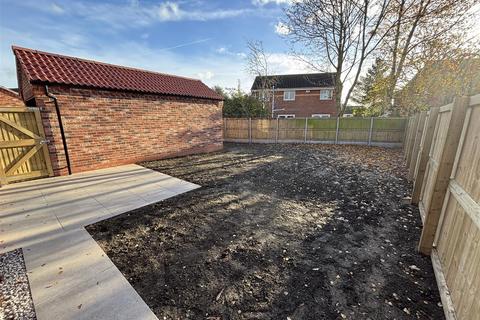 4 bedroom detached house for sale, Holmes Park, Eastrington