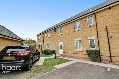 Brandon Close, Grays