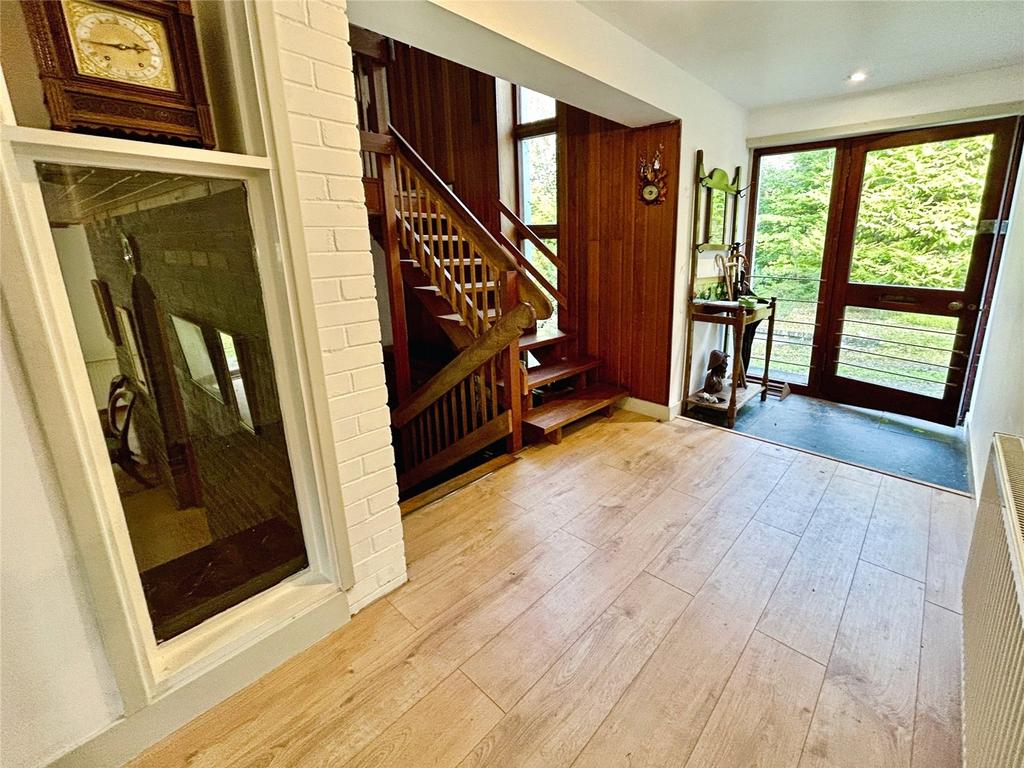 Open Hallway