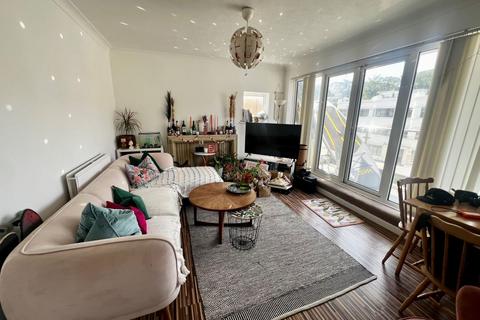2 bedroom flat for sale, Flat 3, 42A Sea Road, Boscombe Spa, Bournemouth, Dorset, BH5 1BQ