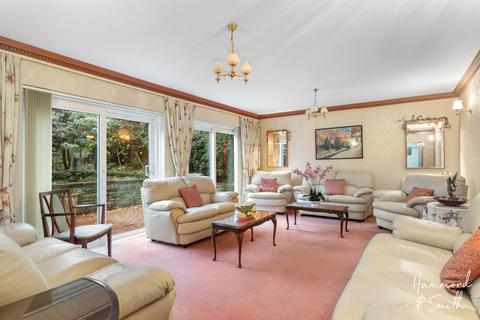 4 bedroom detached house for sale, Harlow Common, Harlow CM17