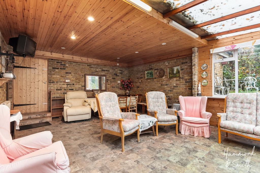 Entertaining Room