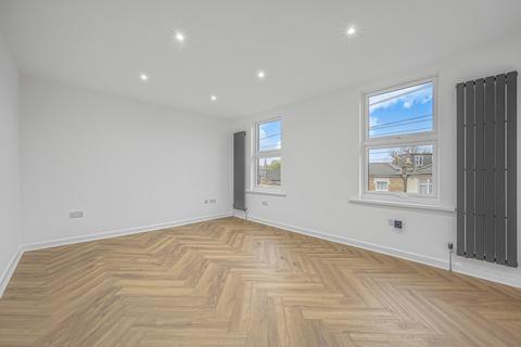 2 bedroom flat for sale, Soames Street, SE15