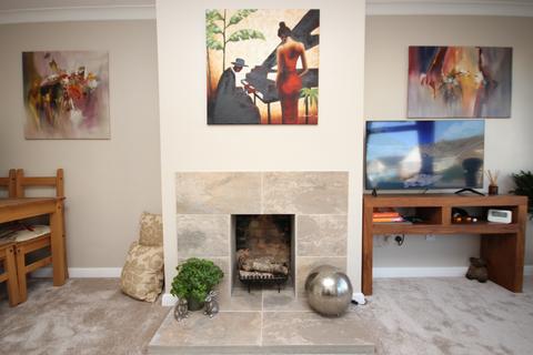2 bedroom semi-detached bungalow for sale, Lullingstone Road, Allington ME16