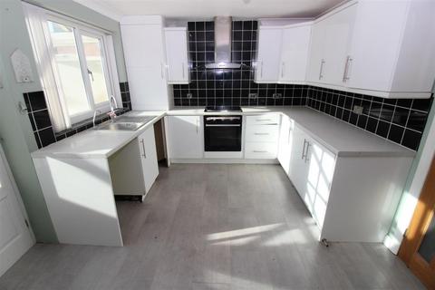 undefined, James Niven Court, Hull