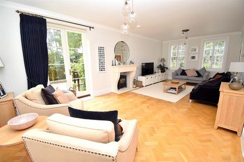 4 bedroom detached house for sale, Little Baddow Road, Danbury