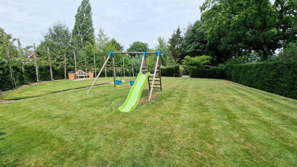 LAWN AREA.jpg