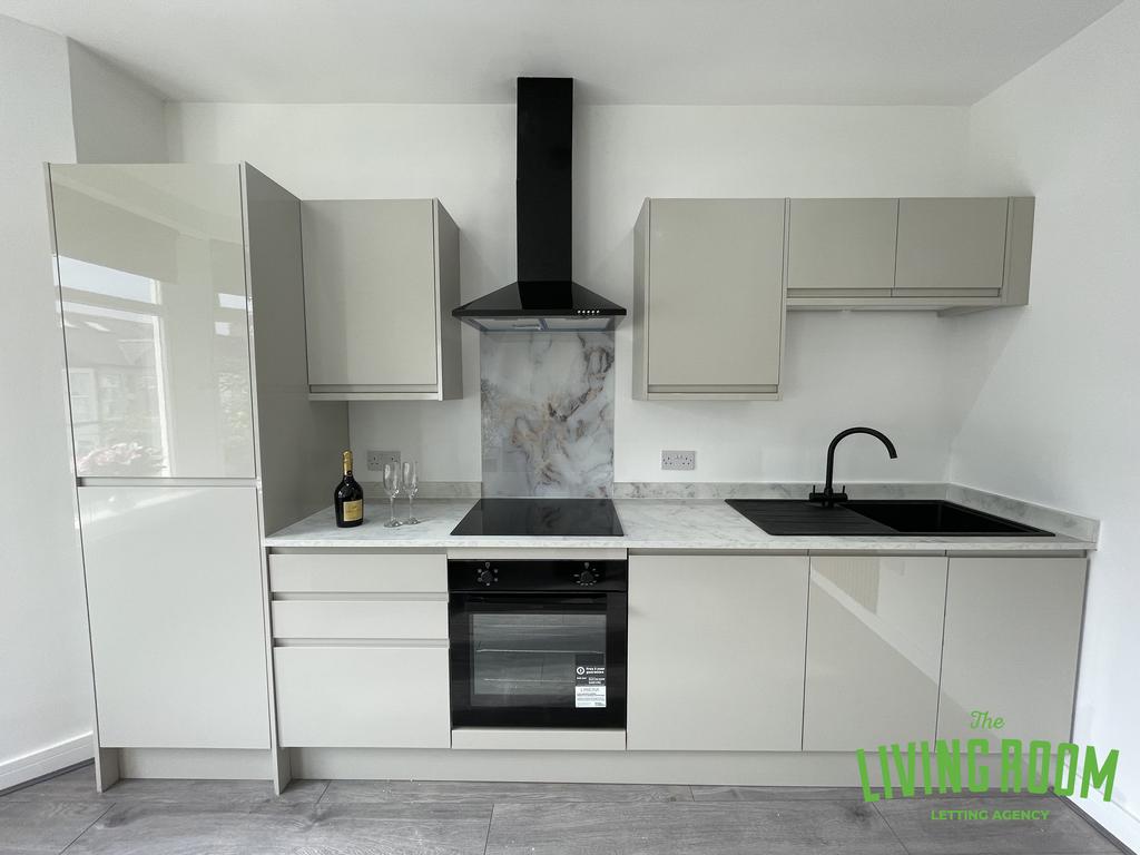 Kitchen (2)
