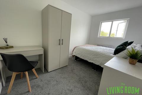 2 bedroom apartment to rent, Malefant Street, Cathays, Cardiff
