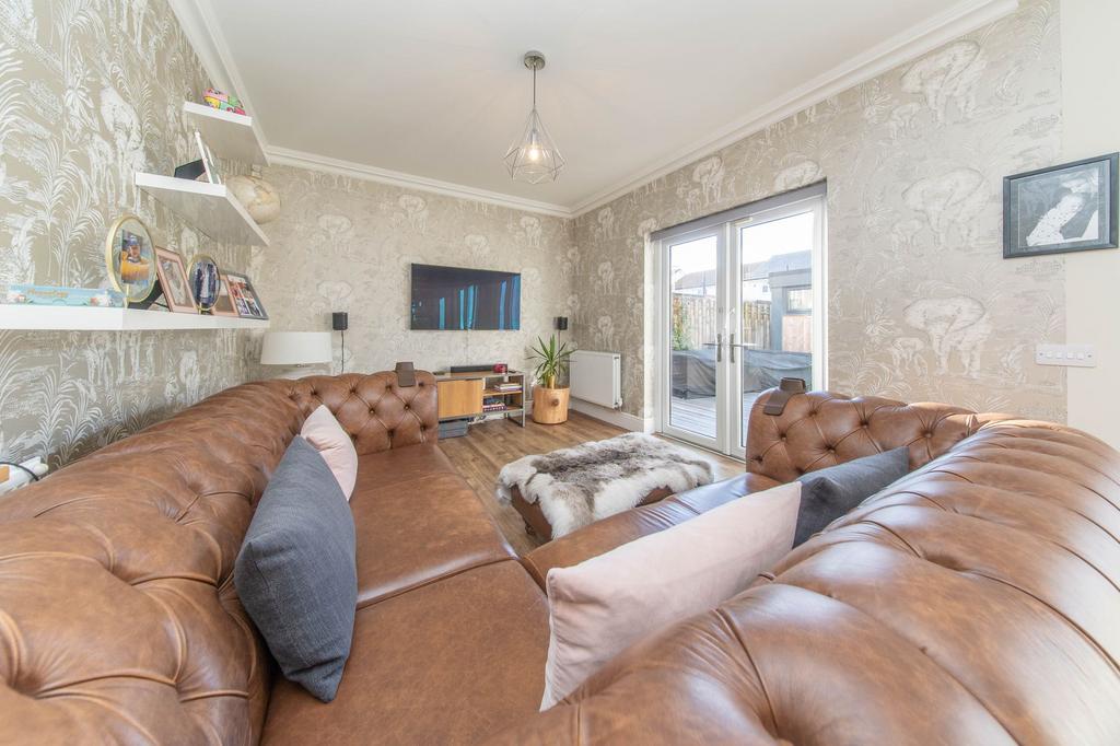 Open Plan Lounge/Dining Room/Kitchen