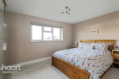 2 bedroom maisonette for sale, Chilcroft Road, Haslemere