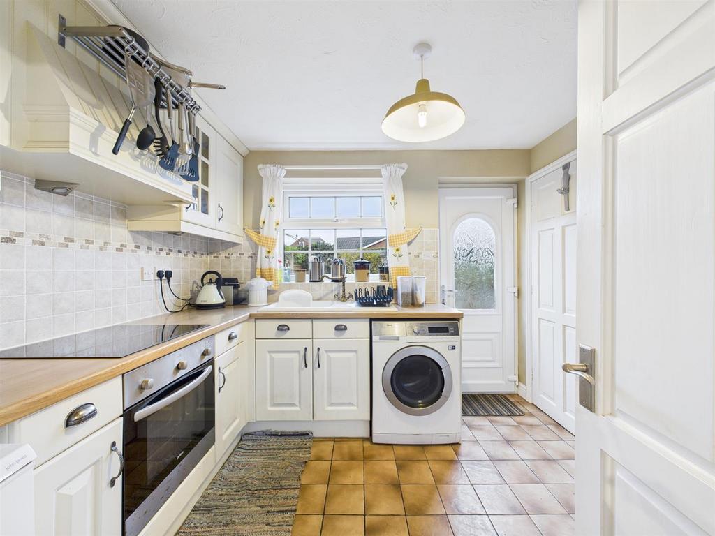 Kitchen:
