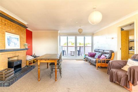 3 bedroom apartment to rent, Merrick Court, Bristol, BS1