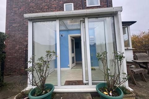 3 bedroom semi-detached house for sale, Acresfield Road, Manchester, M24