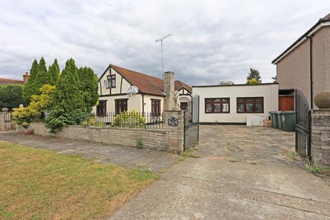 undefined, Hamlet Road, Collier Row, RM5