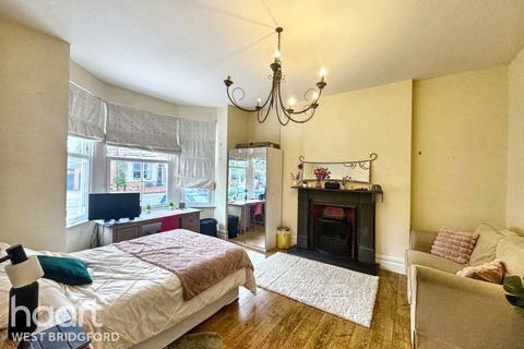 undefined, Henry Road, West Bridgford, NG2 7NA
