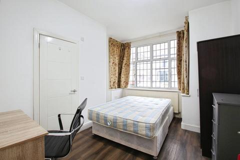 undefined, Bellclose Road, West Drayton UB7