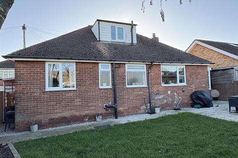 undefined, Shill Bank Avenue, Mirfield WF14