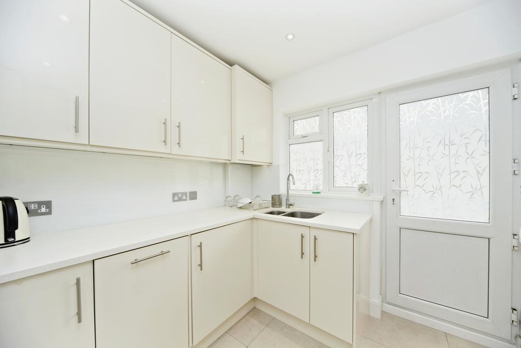 2.Kitchen