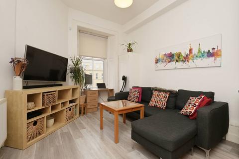 2 bedroom flat for sale, 32/5 Elm Row, Leith Walk, Edinburgh, EH7 4AH