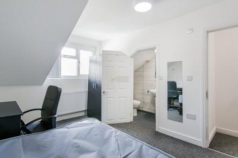 6 bedroom terraced house to rent, Dawlish Road, Birmingham B29