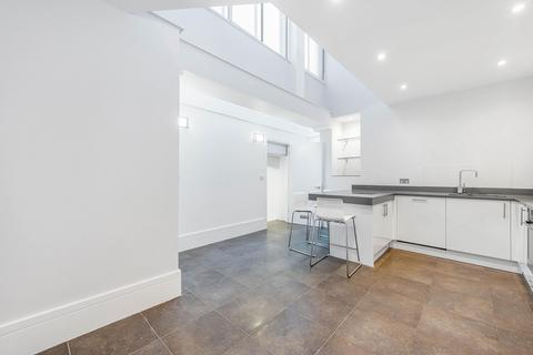3 bedroom flat to rent, Welbeck Way, Marylebone, London, W1G