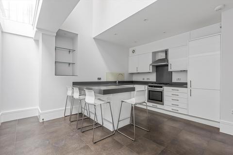 3 bedroom flat to rent, Welbeck Way, Marylebone, London, W1G