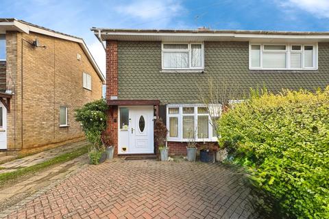 3 bedroom semi-detached house for sale, Hillingford Way, Grantham, NG31