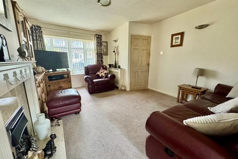 3 bedroom semi-detached house for sale, Hillingford Way, Grantham, NG31