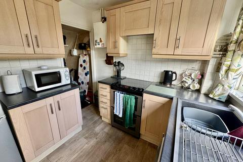 3 bedroom semi-detached house for sale, Hillingford Way, Grantham, NG31