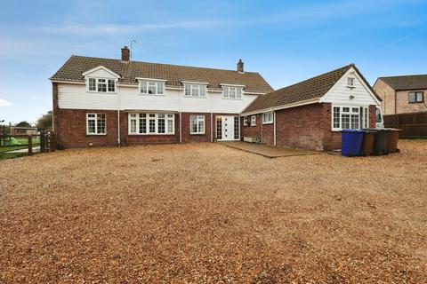 6 bedroom detached house for sale, Victoria Avenue, Brandon IP27