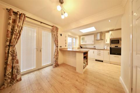 undefined, Cottingham Road, Hull