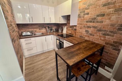 1 bedroom flat to rent, Yeaman Place, Edinburgh EH11