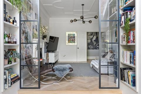 3 bedroom flat for sale, Teignmouth Road, London NW2