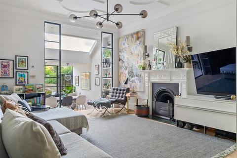 3 bedroom flat for sale, Teignmouth Road, London NW2