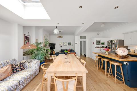 undefined, Dyne Road, London NW6
