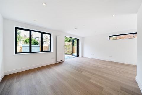 2 bedroom flat for sale, Harlesden Gardens, London, NW10