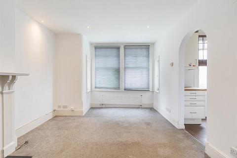 2 bedroom flat for sale, Melrose Avenue, London NW2