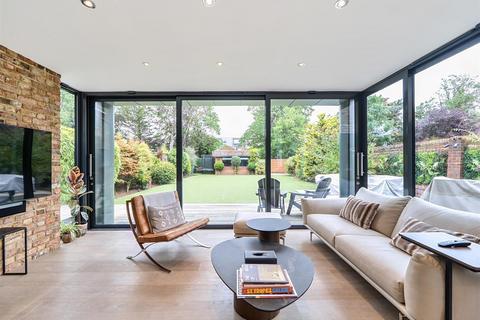 6 bedroom end of terrace house for sale, St. Gabriels Road, London NW2