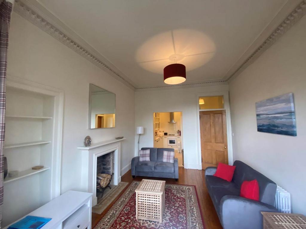 Living room 2