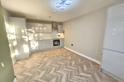 2 bedroom flat to rent, Spur Road, London N15