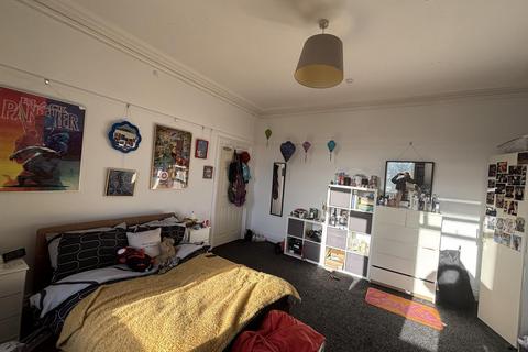 7 bedroom house to rent, Regent Park Terrace, Leeds LS6