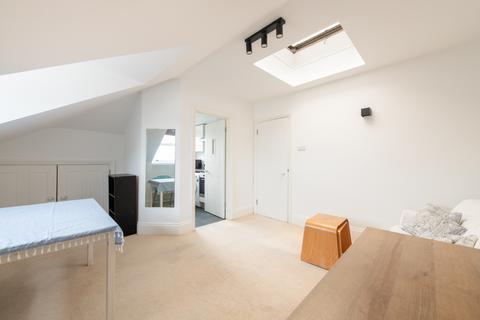 2 bedroom apartment to rent, Crossfield Road, London, NW3