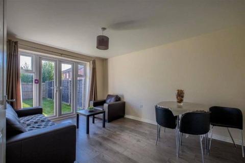 4 bedroom detached house to rent, 5 Cherry Tree Drive, CV4 8LW