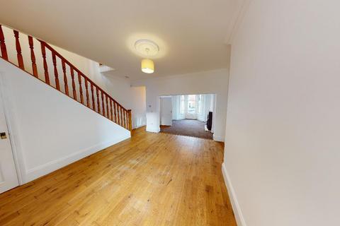 4 bedroom terraced house for sale, Oxford Street, Whitley Bay