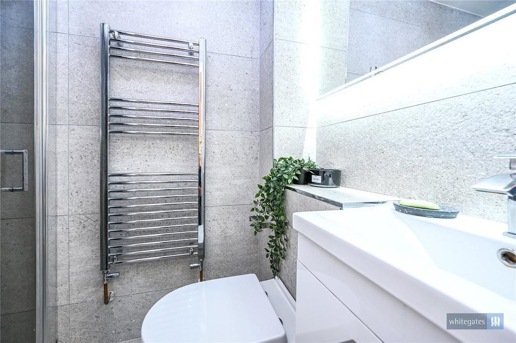 Bedroom1 En-Suite