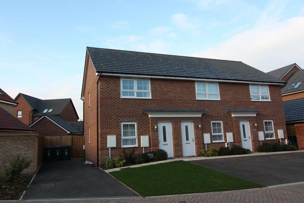 2 bed flat to rent Robin Close, Coventry CV4