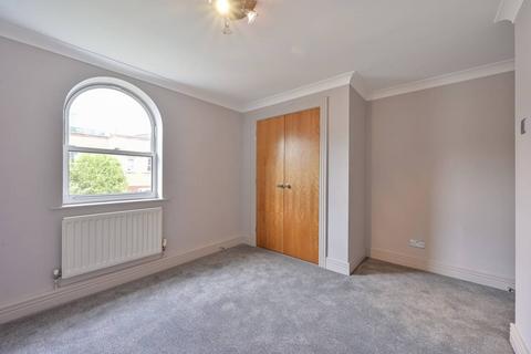 2 bedroom flat to rent, Oriel Drive, Barnes, London, SW13