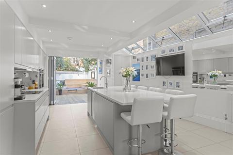 4 bedroom terraced house to rent, SHORT LET ONLY | Beaumont Road | Windsor